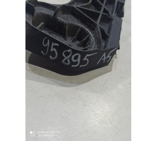 Кронштейн(крепление) заднего бампера левый