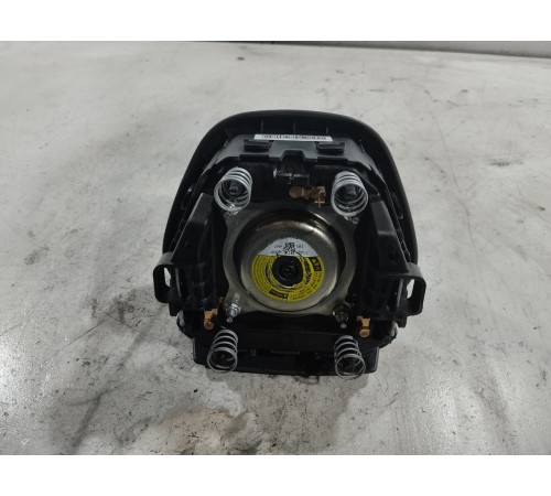 Подушка безопасности водителя