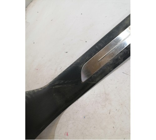 Накладка порога передняя левая