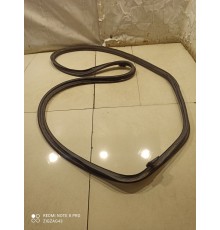 Уплотнитель крышки багажника