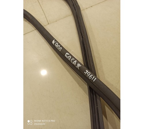 Уплотнитель крышки багажника