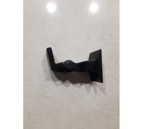 Петля двери(задняя левая верхняя)