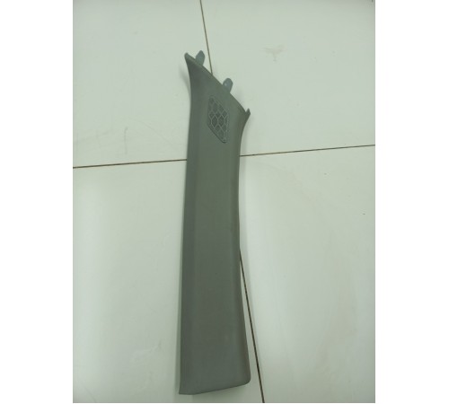 Обшивка стойки лобового стекла левая с динамиком