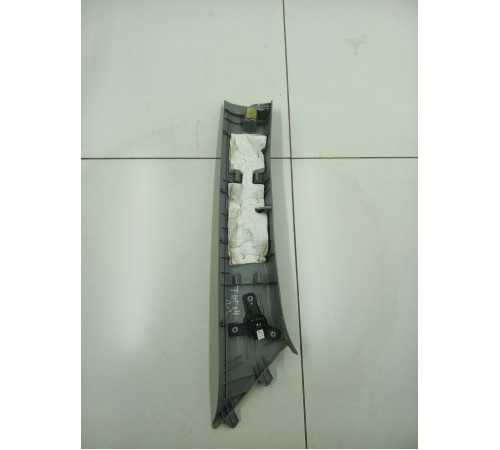 Обшивка стойки лобового стекла левая с динамиком