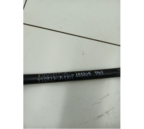 Растяжка кузова подкапотная