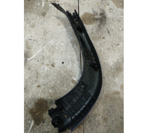 Накладка багажника левая верхняя