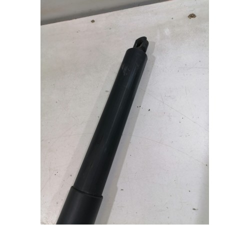 Амортизатор крышки багажника правый