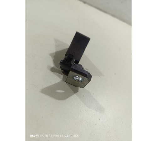 Петля двери передняя правая верхняя