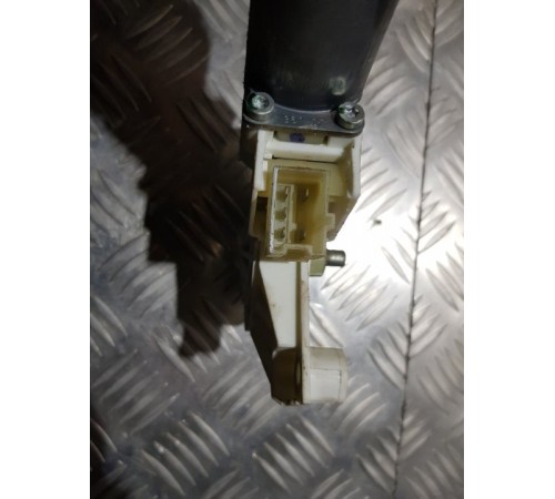 Мотор стеклоподъемника