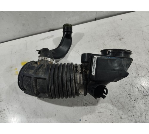 Патрубок воздушного фильтра