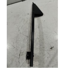 Направляющая стекла (задняя левая)