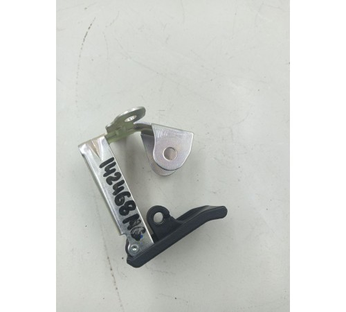 Ручка открывания капота