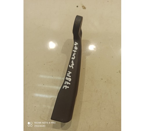 Крепеж заднего дворника