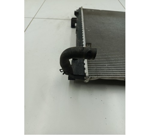 Радиатор охлаждения двигателя