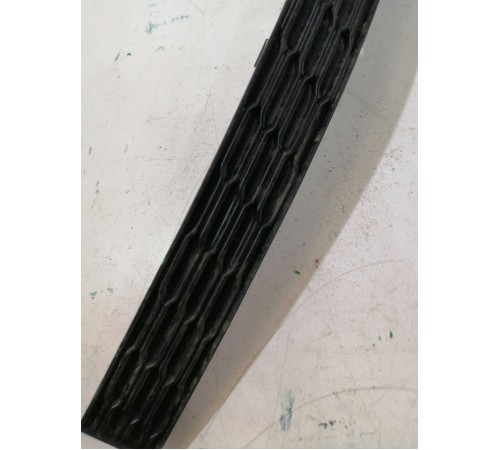 Решетка заднего бампера левая