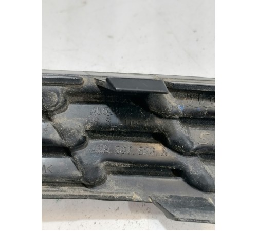 Решетка заднего бампера левая