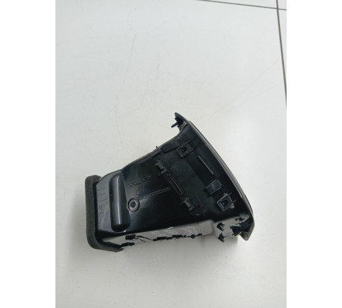 Дефлектор воздушный левый