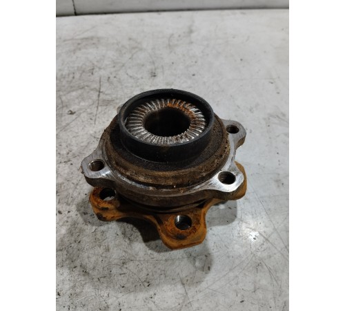 Ступица передняя правая