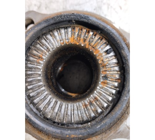 Ступица передняя правая