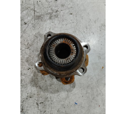 Ступица передняя правая