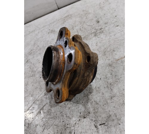 Ступица передняя правая