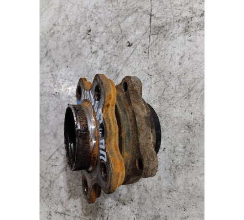 Ступица передняя правая