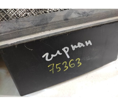 Воздухозаборник подкапотный левый