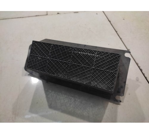 Воздухозаборник подкапотный левый