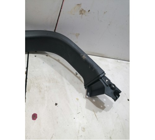 Обшивка крышки багажника