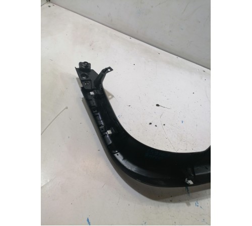 Обшивка крышки багажника