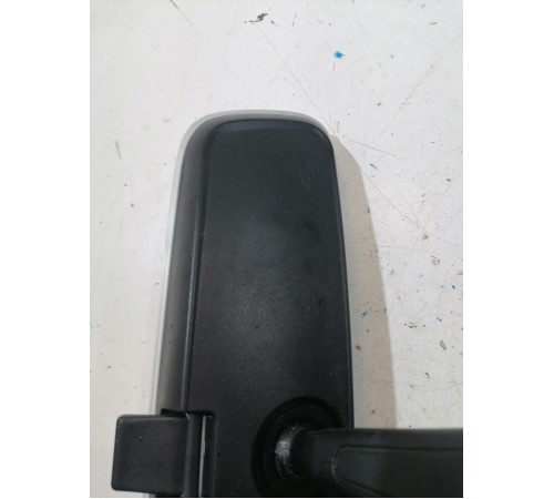 Зеркало заднего вида салонное