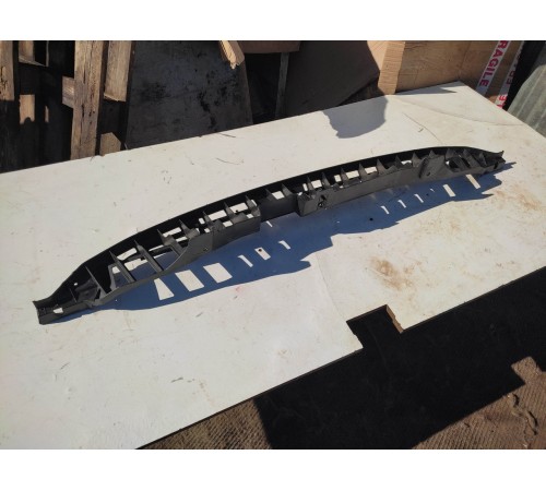 Кронштейн(крепление) заднего бампера центральный