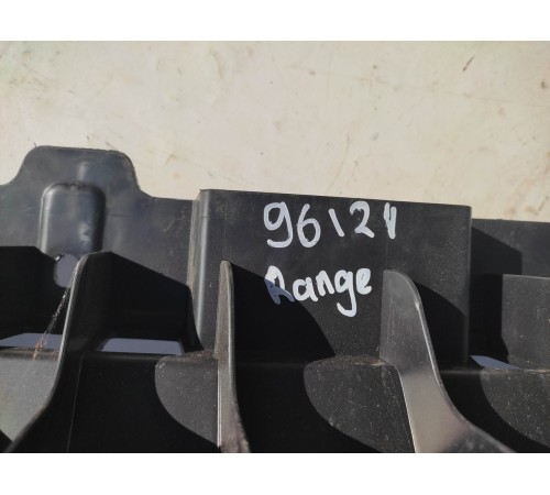 Кронштейн(крепление) заднего бампера центральный