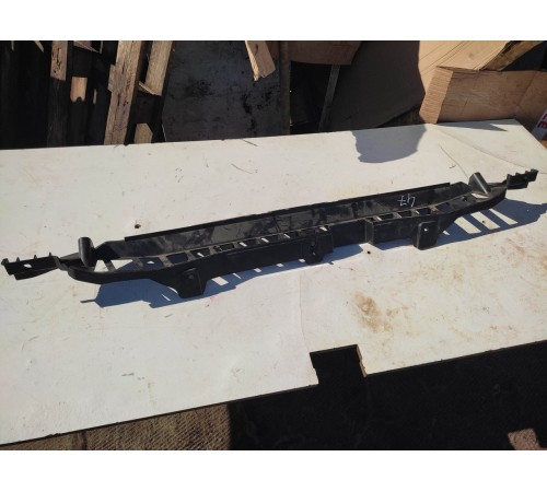 Кронштейн(крепление) заднего бампера центральный