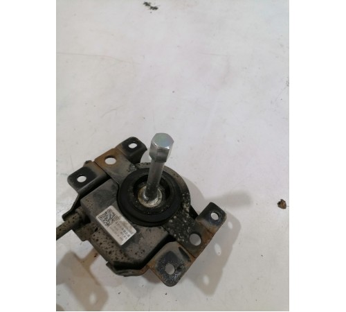 Механизм подъема запасного колеса