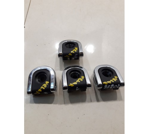 Салонные петли багажника