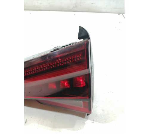 Фонарь задний внутренний правый