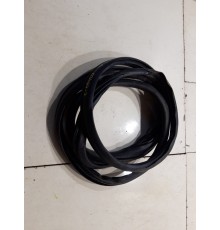 Уплотнитель двери (передний, левый)