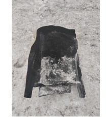 Напольное покрытие переднее правое