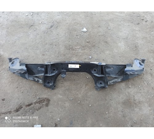 Балка подвески задняя (подрамник)