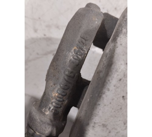 Суппорт тормозной передний левый