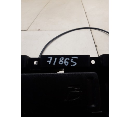 Механизм открывания заднего правого сиденья