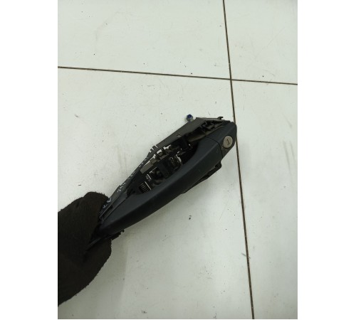 Ручка двери передняя левая (наружная)