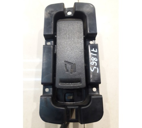 Механизм открывания заднего правого сиденья