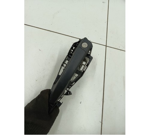 Ручка двери передняя левая (наружная)