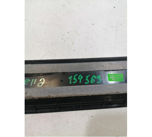 Накладка порога передняя правая