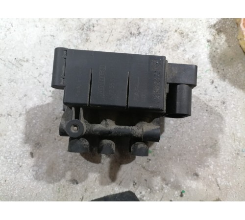 Блок клапанов пневмоподвески