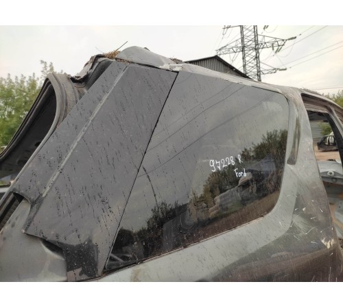Глухое стекло(заднее правое)