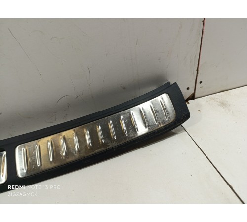 Накладка замка багажника, задней панели