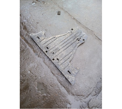 Защита антигравийная задняя